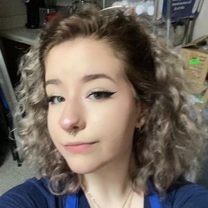 Meet your Posher, Tessa